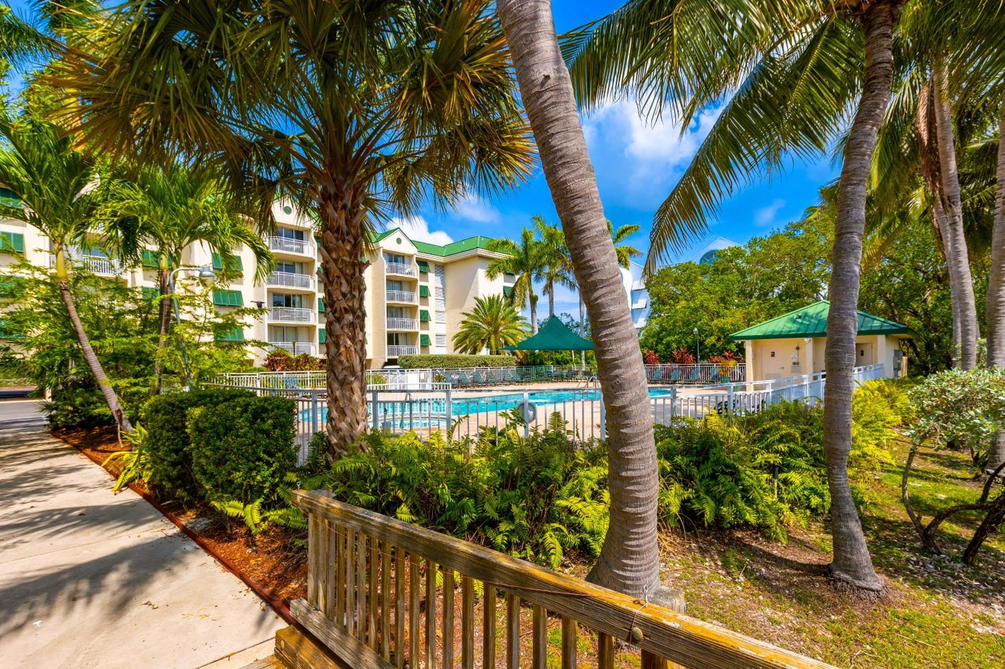 Sunrise Suites Saint Lucia Suite #201 كي وست الغرفة الصورة